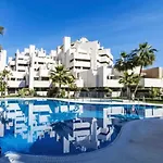 Sunny Sea Oasis - *